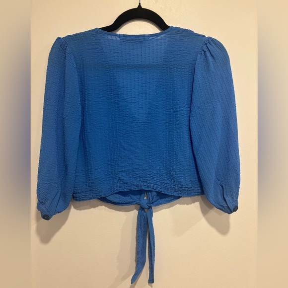 ZARA Blue Textured Button-Front Tie Blouse (XS) - Picture 5 of 11